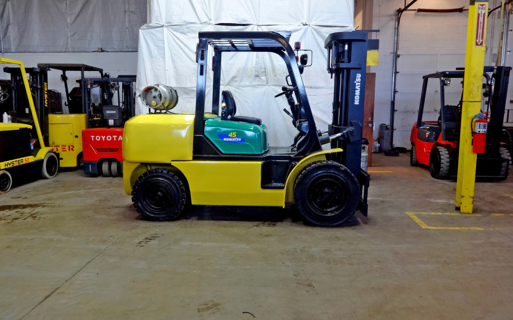 2005 Komatsu FG45T-8 Forklift on Sale in Colorado