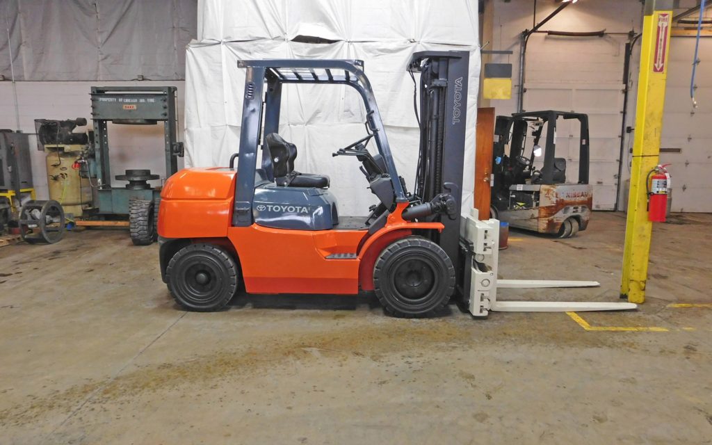  2012 Toyota 7FDU35 Forklift On Sale in Colorado