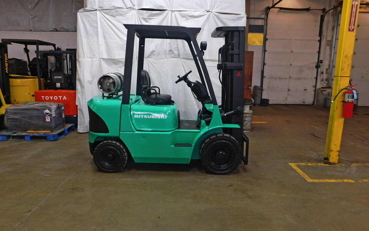 2001 Mitsubishi FG25K Forklift on Sale in Colorado