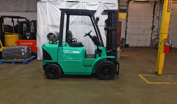 2001 Mitsubishi FG25K Forklift on Sale in Colorado