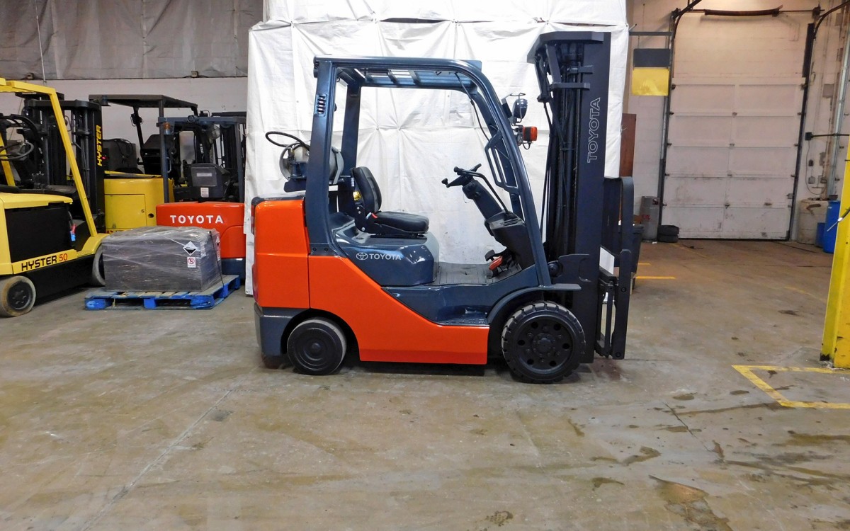 2008 Toyota 8FGCU32 Forklift on Sale in Colorado