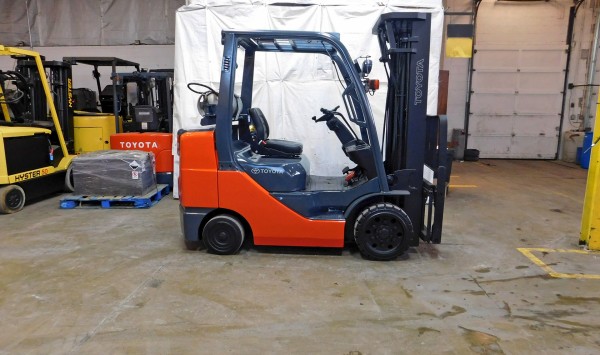 2008 Toyota 8FGCU32 Forklift on Sale in Colorado