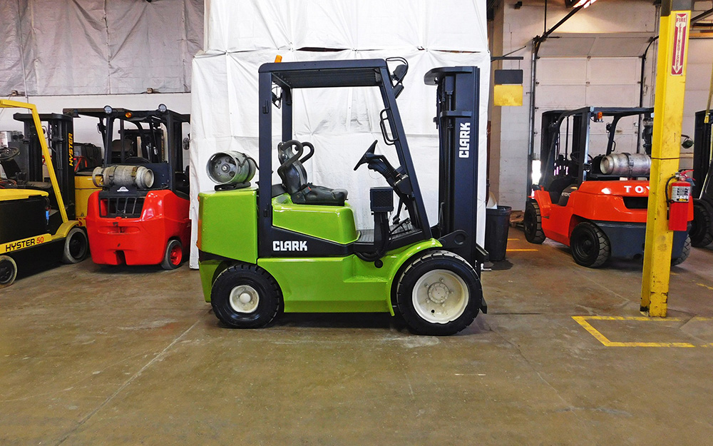 2000 Clark CGP30 Forklift on Sale in Colorado