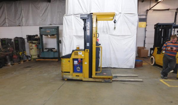 2005 Yale OS030 Order Picker Truck on Sale in Colorado